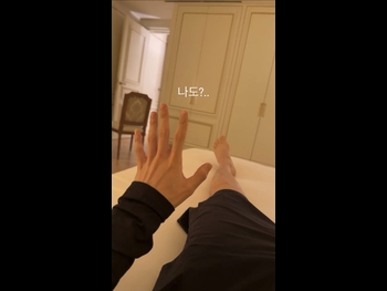 alt="Jungkook"