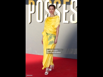  alt="Gugu Mbatha-raw"
