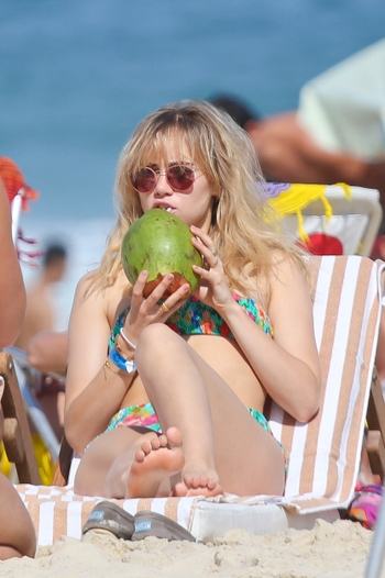 Suki Waterhouse