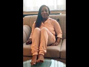  alt="Stephanie Mills"