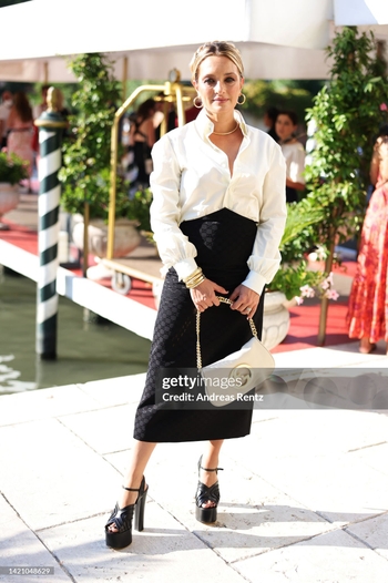 Carolina Crescentini