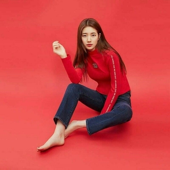 Suzy Bae