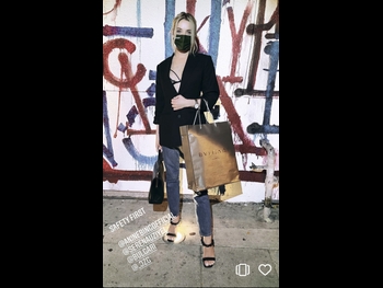  alt="Ashley Benson"