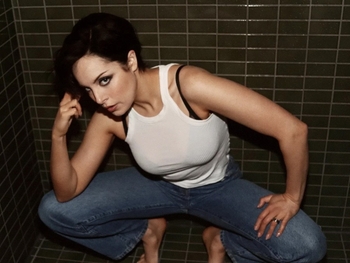 Elizabeth Gillies