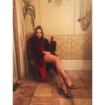 Elizabeth Gillies