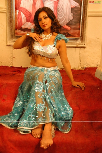 Asha Saini