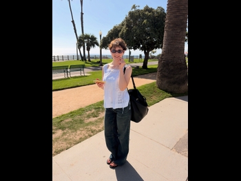  alt="Thomasin Mckenzie"