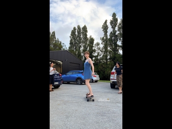  alt="Thomasin Mckenzie"
