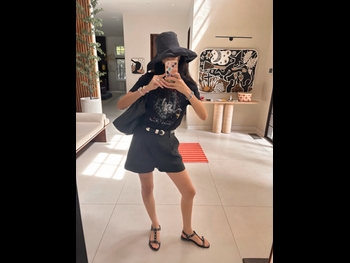  alt="Hila Klein"