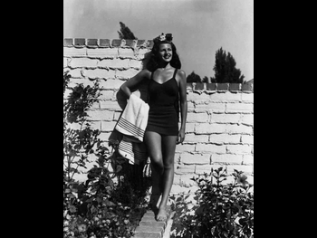  alt="Rita Hayworth"