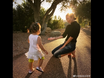  alt="Ziyi Zhang"