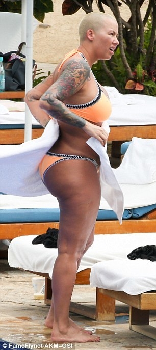 Amber Rose (II)