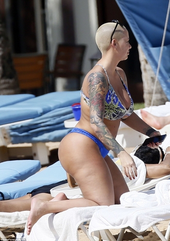 Amber Rose (II)