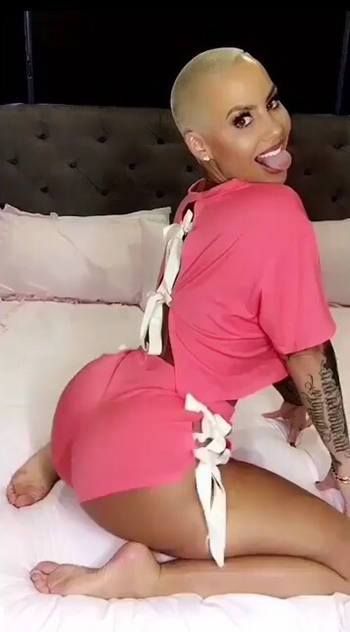 Amber Rose (II)