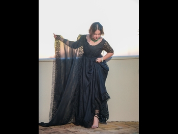  alt="Yumna Zaidi"
