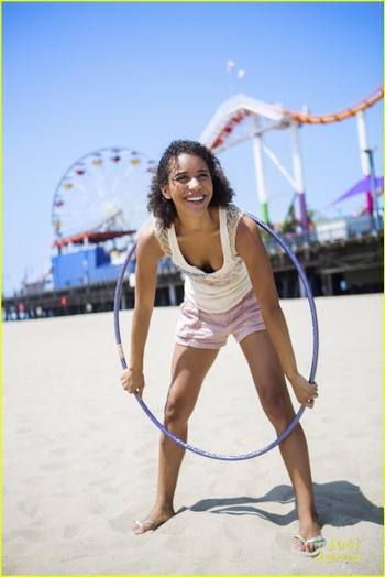 Jasmin Savoy Brown