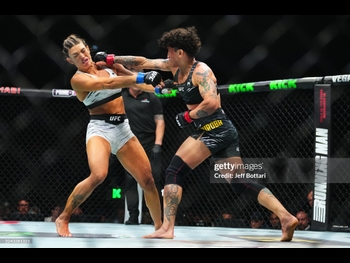  alt="Mackenzie Dern"