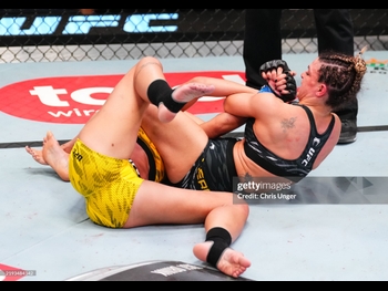  alt="Mackenzie Dern"