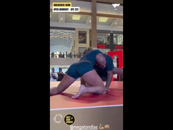  alt="Mackenzie Dern"