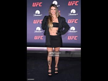  alt="Mackenzie Dern"