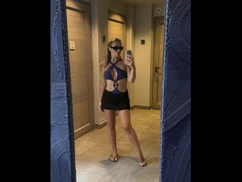  alt="Emma Heesters"