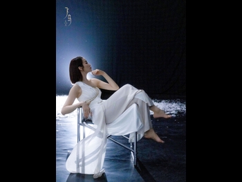  alt="Victoria Song"