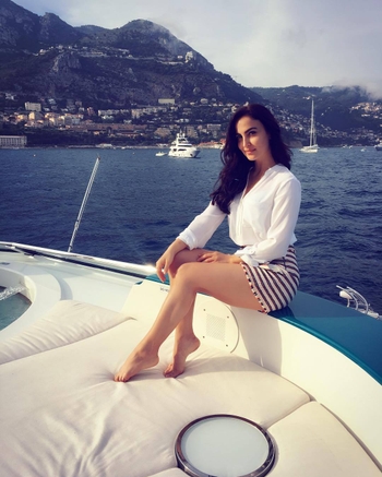 Elli Avram