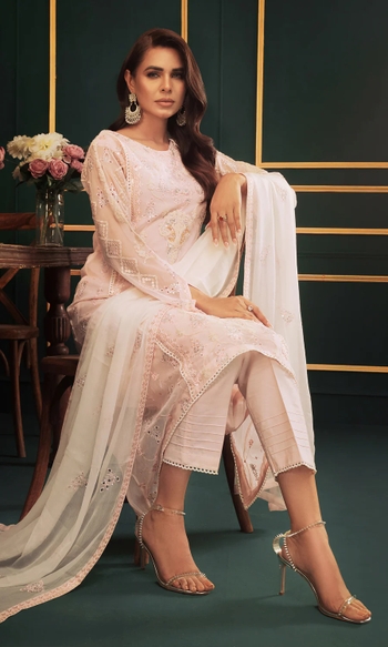 Giti Ara