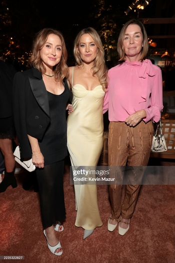Sasha Alexander (II)