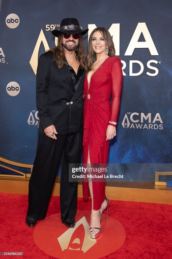 Elizabeth Hurley (I)