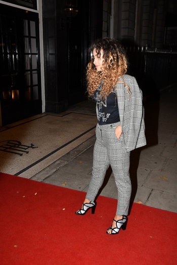 Ella Eyre