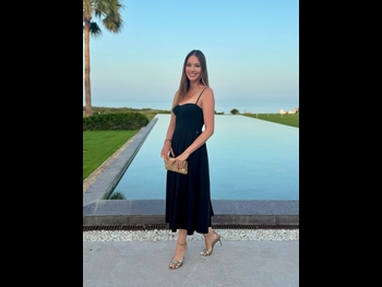  alt="Helen Lindes"