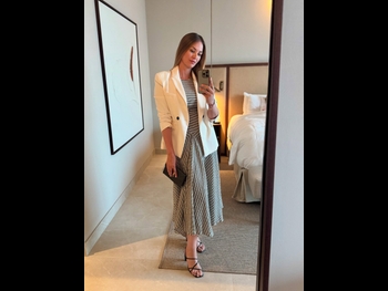  alt="Helen Lindes"