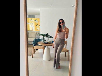  alt="Helen Lindes"