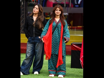  alt="Arishfa Khan"