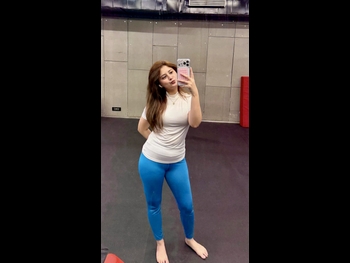  alt="Arishfa Khan"