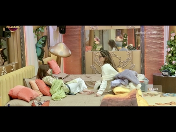  alt="Arishfa Khan"