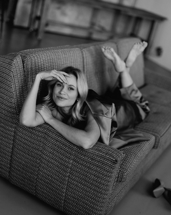 Marina Domozhirova