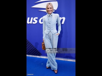  alt="Leslie Bibb"
