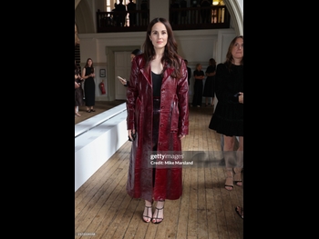  alt="Michelle Dockery"