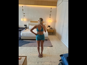  alt="Lucy Fallon"