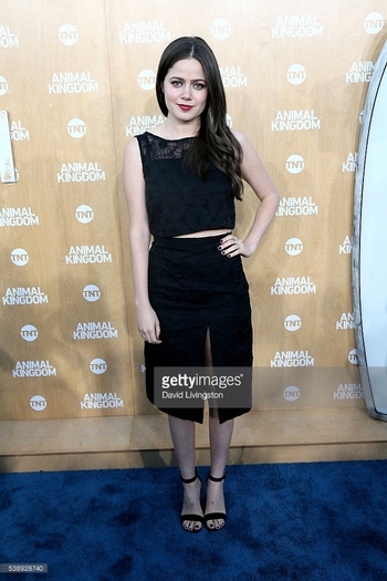 Molly Gordon