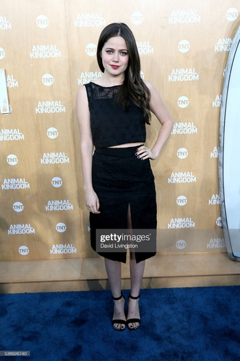 Molly Gordon