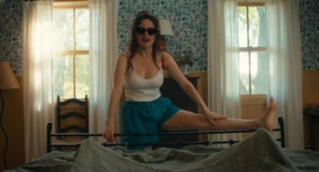 Molly Gordon