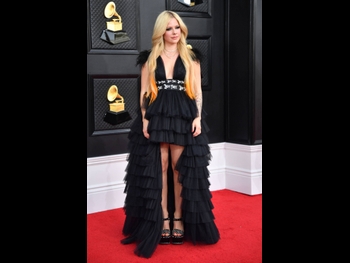 alt="Avril Lavigne"