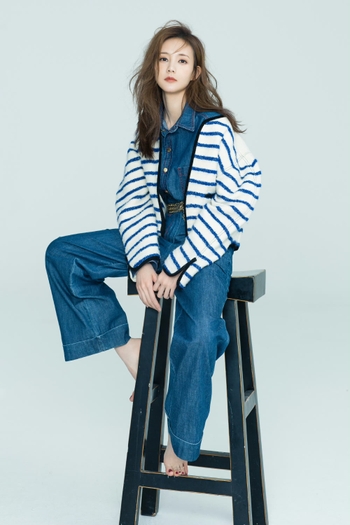 Yitong Li