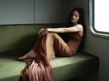 Yitong Li