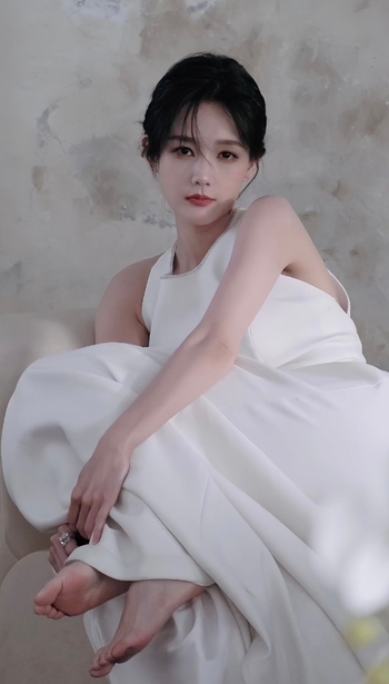 Yitong Li