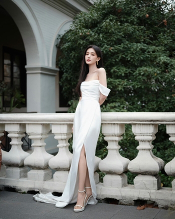 Yitong Li