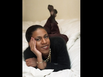  alt="Elena Khanga"